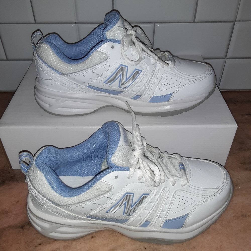 New Balance WX409 Core Training Shoes - White/Light Blue - Women's Size 8 D Wide